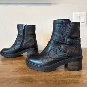 EUC Bullboxer Jade Booties - Size 9